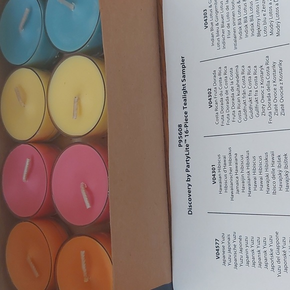 Party Lite Sampler 16pcs NWOT - Picture 3 of 6